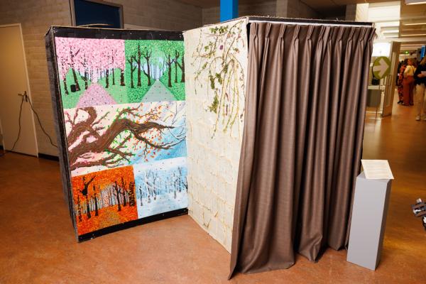 Foto: Bram Saeys; Pius X Eindexamen presentatie optreden, kunstwerken