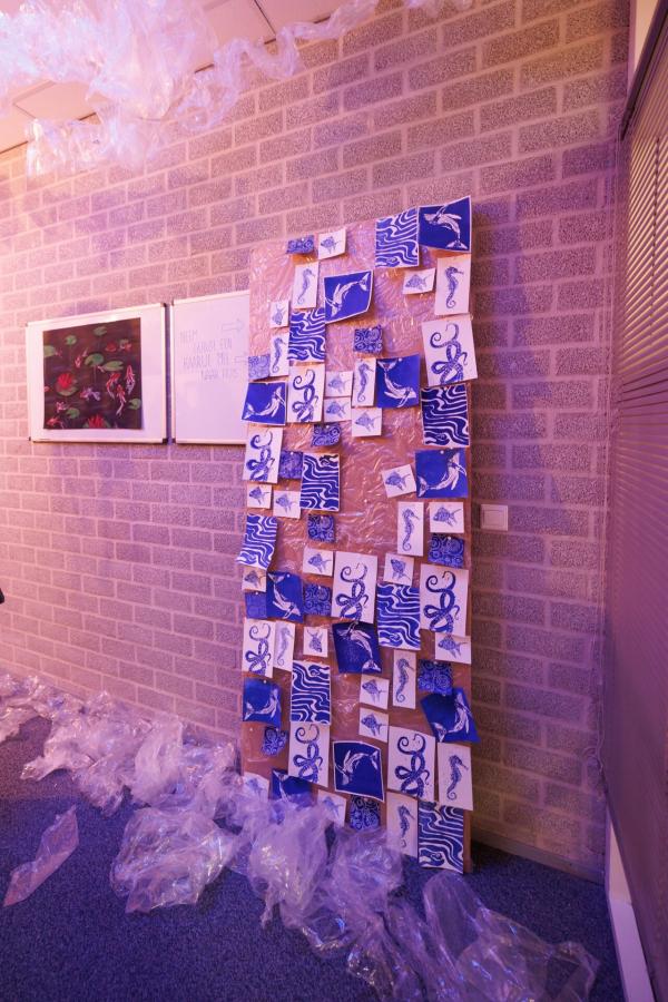 Foto: Bram Saeys; Pius X Eindexamen presentatie optreden, kunstwerken