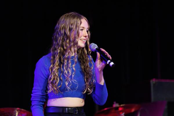 Foto: Bram Saeys; Pius X Eindexamen presentatie optreden, kunstwerken