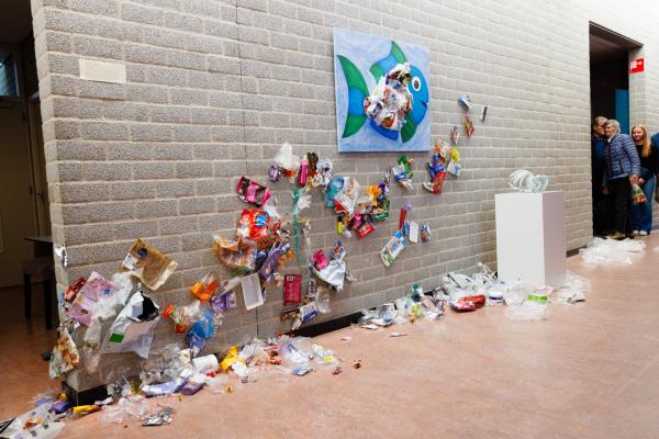 Foto: Bram Saeys; Pius X Eindexamen presentatie optreden, kunstwerken